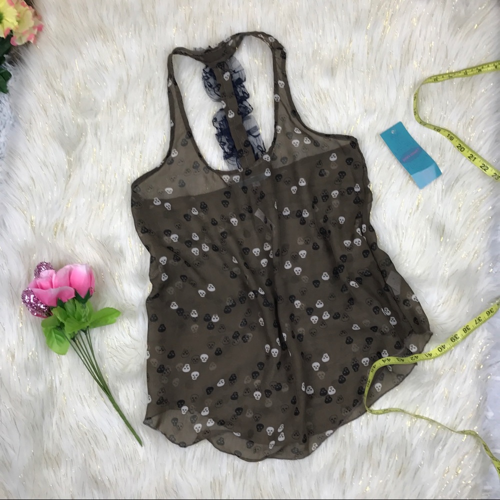 NWT sheer skull top Sz S